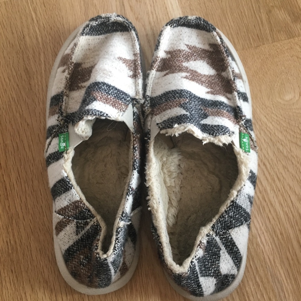 Sanuk sippers